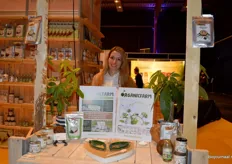 Rosanne Droog van Organic Farm, gespecialiseerd in kokosproducten.